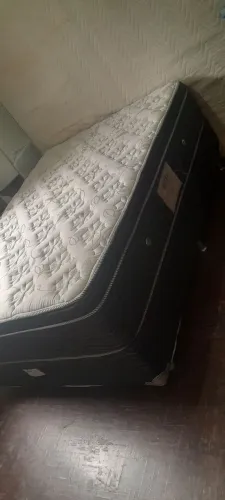 Cama box e colchão