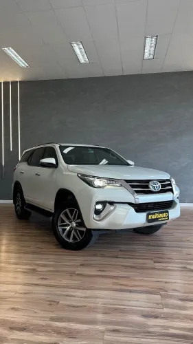 Toyota Hilux SW4 SRX 4X4 2.8 TDI 16V Dies. Aut. 2020