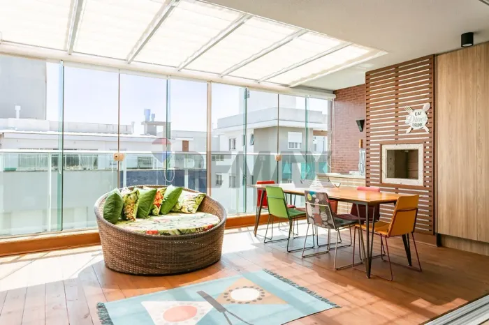 Cobertura à venda com 2 dormitórios, 106 m2 de área útil por R$ 1.690.000,00 no Rio Tavare