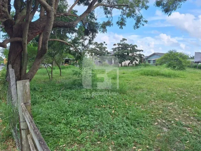 TERRENO RESIDENCIAL NO RIO VERMELHO
