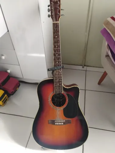 Vendo violão