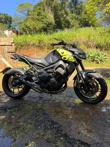 MT09