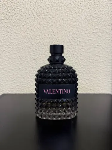 Perfume Valentino Born in Roma uomo masculino