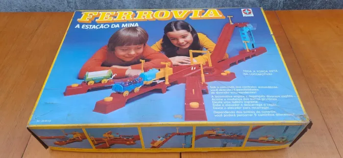 Ferrovia a estação da mina da Estrela brinquedo antigo anos 80
