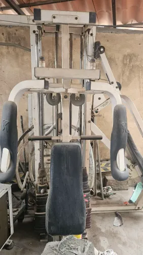 Equipamentos de musculação Multiestação