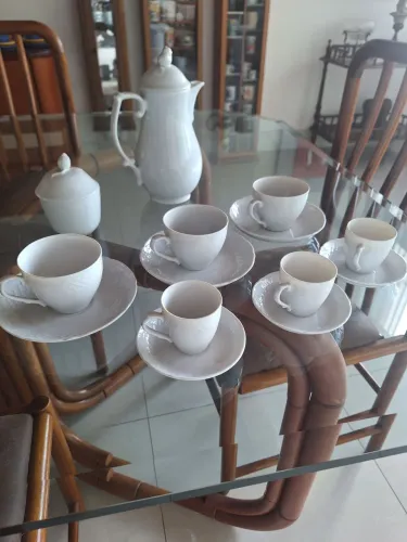 Jogo de chá e café para três pessoas