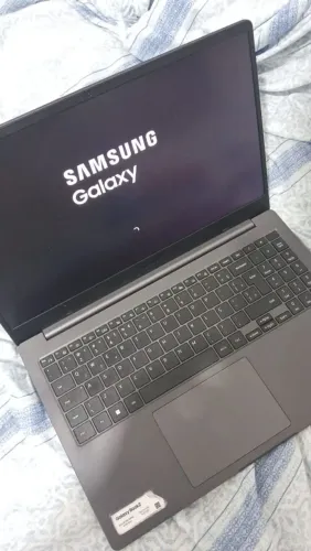 NOTEBOOK SAMSUNG NP550XED CORE I3 8GB RAM SSD 256GB WINDOWS 11 - SEMI NOVO