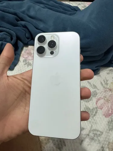 Vende iPhone 16 PRO MAX