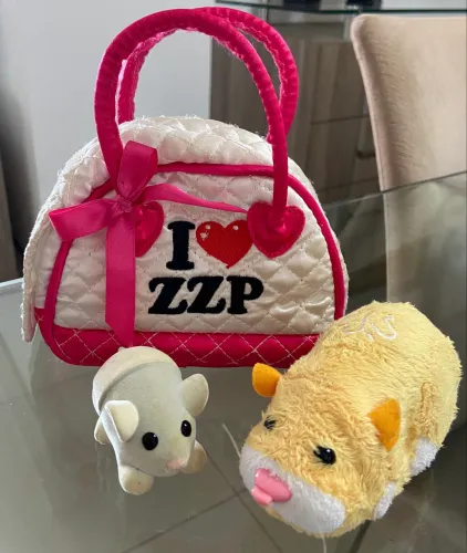 Brinquedo Zhu Zhu Pets {Mini + Laranja com defeito} e bolsinha acessória