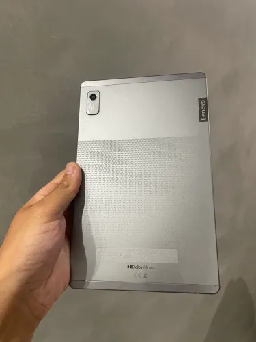 Tablet Lenovo M9 64GB / BEM CONSERVADO 
