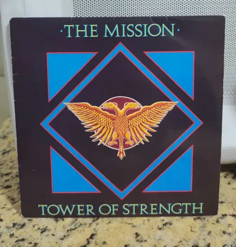 The Mission - Tower of Streght e Beyond the Pale compactos  7"singles importados 