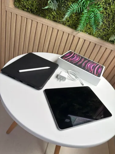 iPad Pro M2 11 polegadas 128GB + Pencil + case