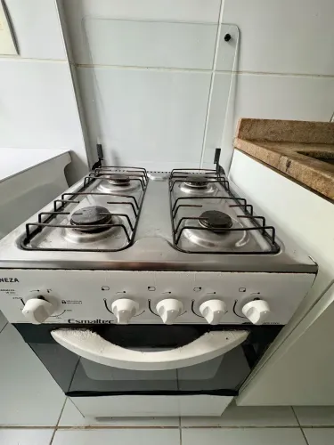 Vendo Fogão 04 bocas