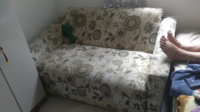 Sofá cama com baú