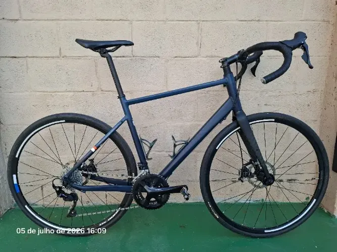 Triban RC 520 tamanho L - Shimano 105 2x11v - garfo Carbono e Freio a Disco
