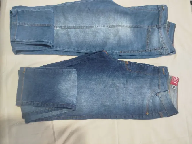 Roupas femininas jeans em seminovas