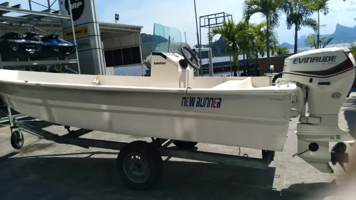 ? Runner 16 Pés + Motor 50 HP | Apenas 47 horas de uso!