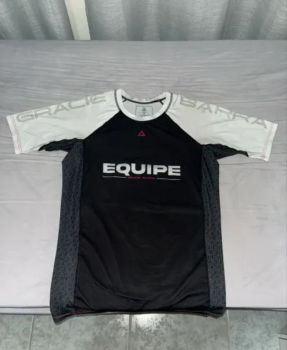 Rash Guard (Rankeada) branca Gracie Barra