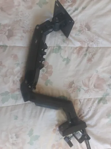 Suporte Articulado para Monitor