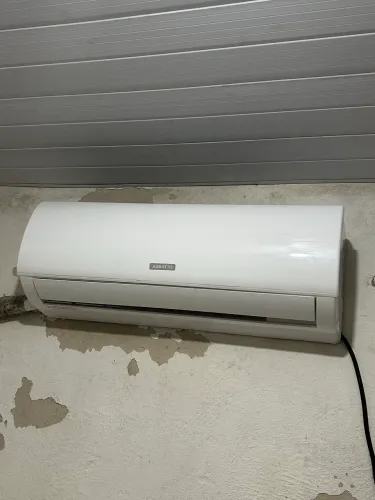 AR CONDICIONADO AGRATTO 12000 BTTUS