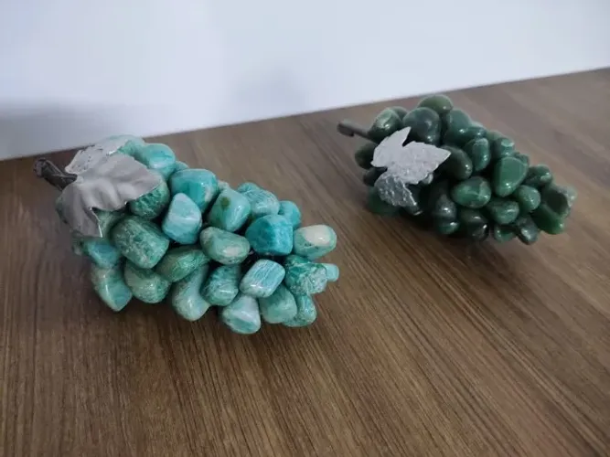 Kit 2 Cachos De Uva Pedras Naturais 10 E 9 Cm Cor Verde Verde Azulado 
