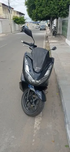 Moto PCX DLX ABS 160 2025.