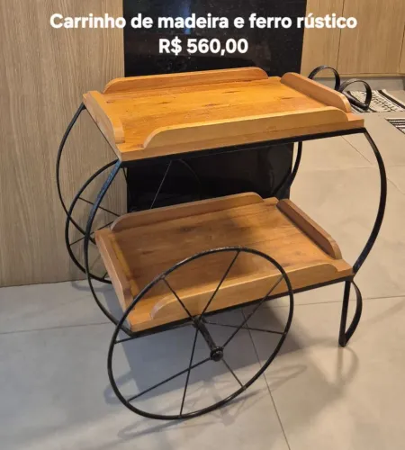 Suporte Rústico Estilizado