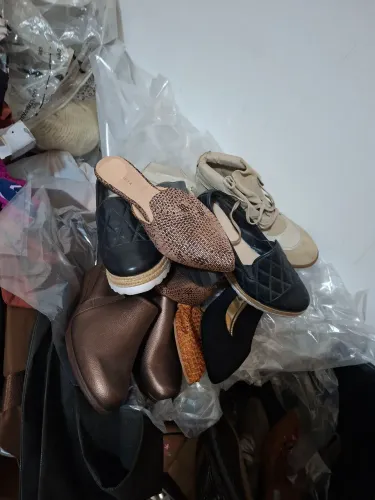 Sapatos número 39
