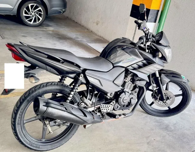 YS 150 FAZER (edição especial) 2022