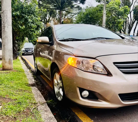 Toyota Corolla XEI 2.0 Flex 16V Aut. 2011