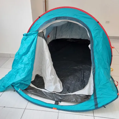 Barraca para acampar duas pessoas que chuva nova sem uso.