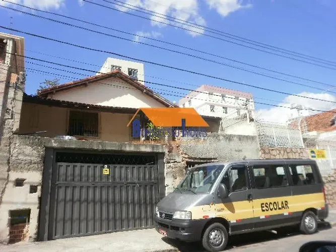 Terreno em Belo Horizonte, no bairro Nova Floresta, à venda.