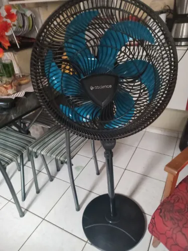 VENTILADOR DE MESA CADENCE 40 CENTÍMETROS HÉLICE DE 6 PAS 3 VELOCIDADES ESTÁ OK