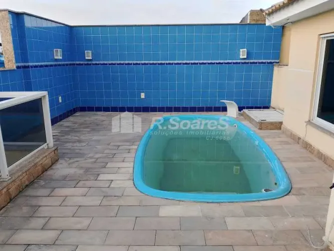 Casa em Condomínio : / Residencial / Realengo