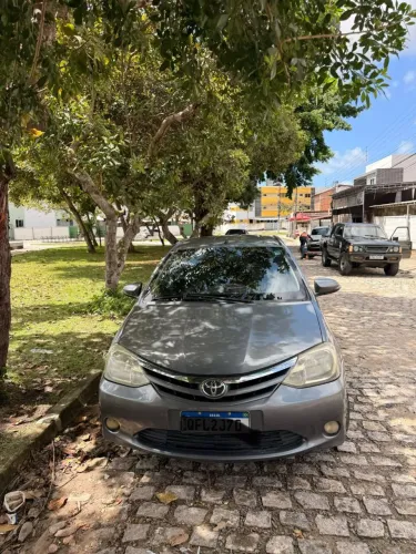 Toyota Etios XLS Sedan 1.5 Flex 16V 4P Mec. 2015
