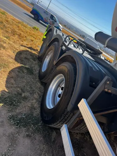 Vendo carreta tanque