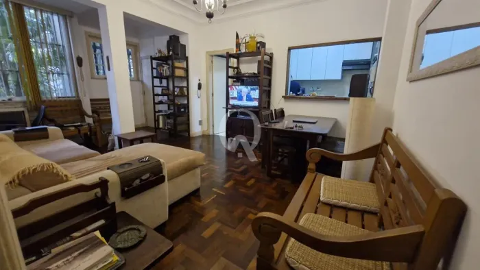 Apartamento charmoso em Leblon, com 3 quartos e 1 banheiro!