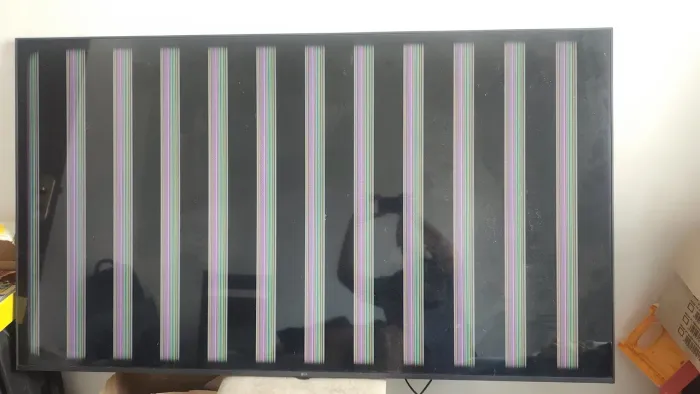 Carcaça de TV OLG 65 polegadas