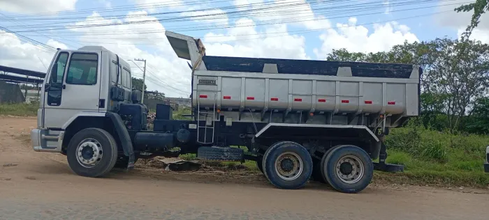 Ford cargo 2428e