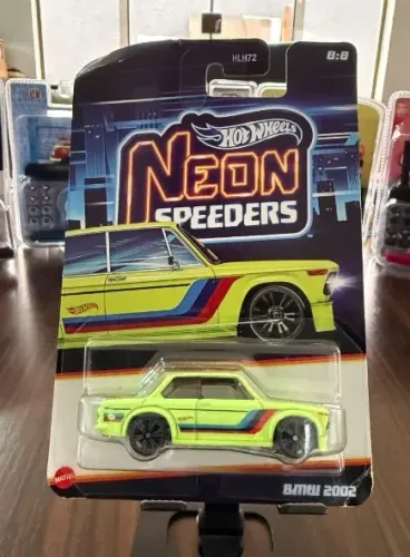 Hot Wheels Neon Speeders - BMW 2002
