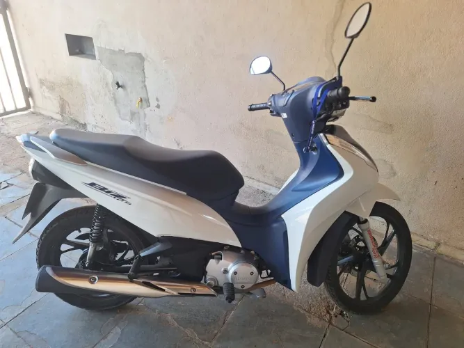 Vende se honda biz 125 super  conservada