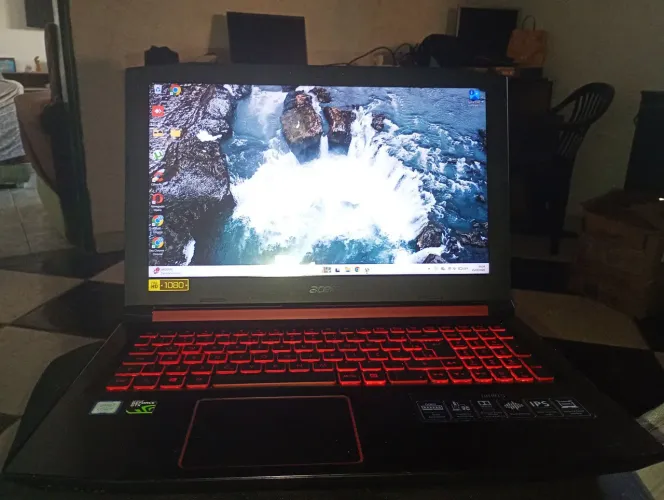 Notebook Acer nitro 5 - modelo AN515-51-77FH