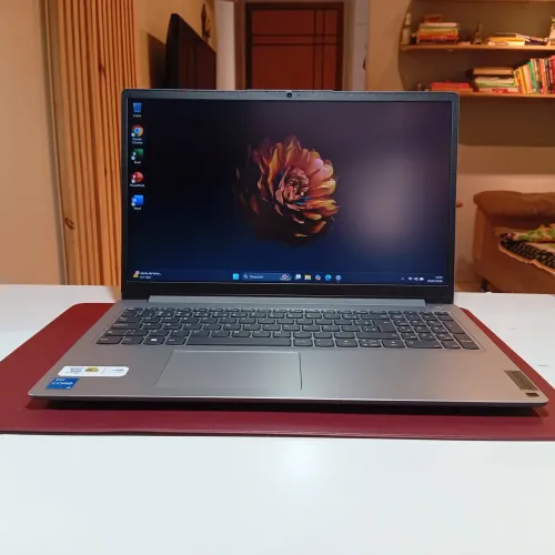 Notebook lenovo | Intel Core i3 11ª Geração | SSD 256GB | 4GB RAM | Windows 11 + Office |