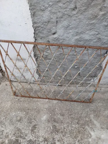 Grade para janela em perfeitas condições