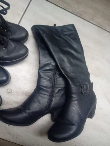 Botas em couro feminina