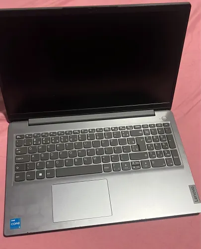 Vende se notebook