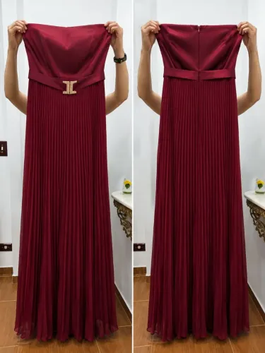 Vestido longo de festa vinho