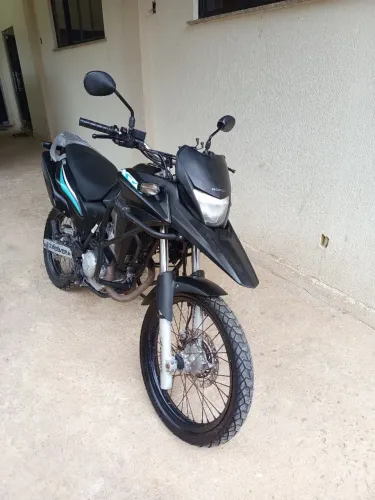XRE 300 2013 muito Conservada.