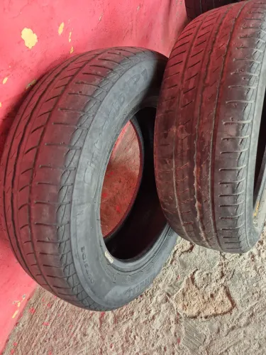 Par de pneus pirelli 175/65r14