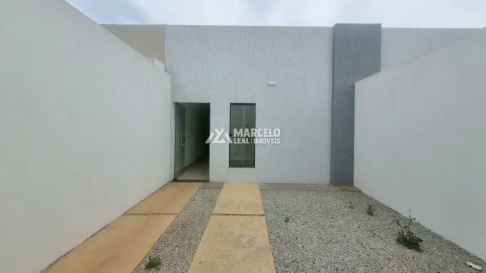 Casa à Venda com 2 Quartos e Suíte em Ayrton Senna, Vitória da Conquista - BA